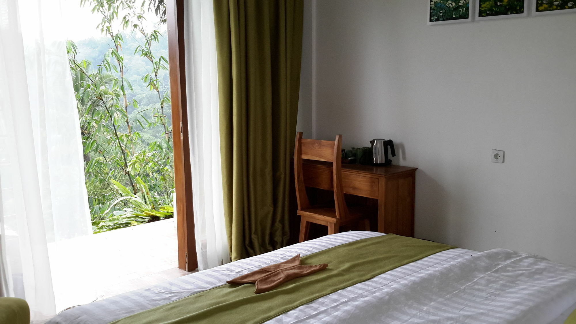 The Aura Shanti Retreat Baturiti Экстерьер фото